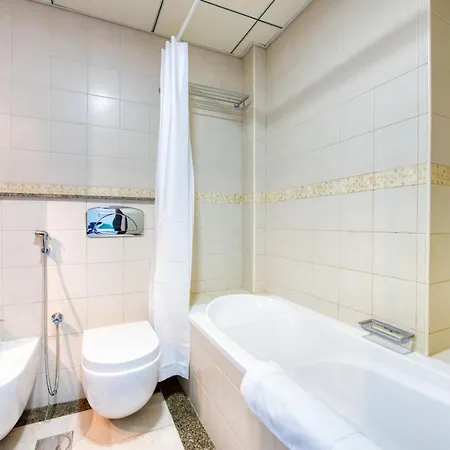 Overlooking Marina Canal 1Br Close To Mall, Promenade & Beach, Bay Central 1, Dubai Marina By Deluxe Holiday Homes Exterior photo