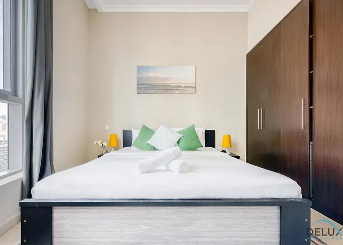 Overlooking Marina Canal 1Br Close To Mall, Promenade & Beach, Bay Central 1, Dubai Marina By Deluxe Holiday Homes