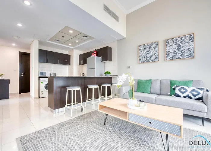 Overlooking Marina Canal 1Br Close To Mall, Promenade & Beach, Bay Central 1, Dubai Marina By Deluxe Holiday Homes
