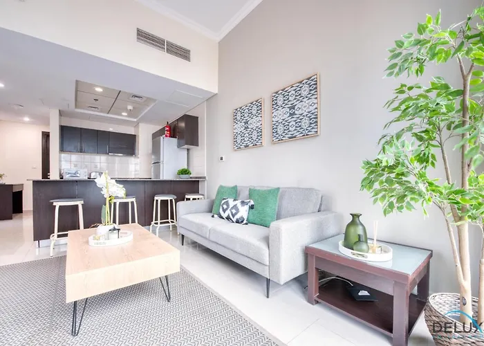 Overlooking Marina Canal 1Br Close To Mall, Promenade & Beach, Bay Central 1, Dubai Marina By Deluxe Holiday Homes