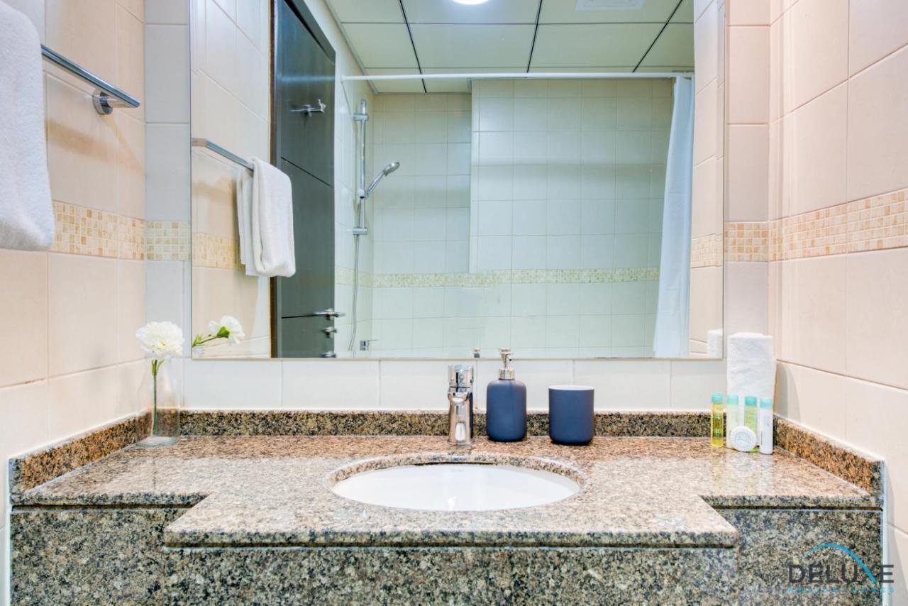 Apartment Overlooking Marina Canal 1br Close To Mall, Promenade & Beach, Bay 1, Marina By Deluxe Homes Dubai